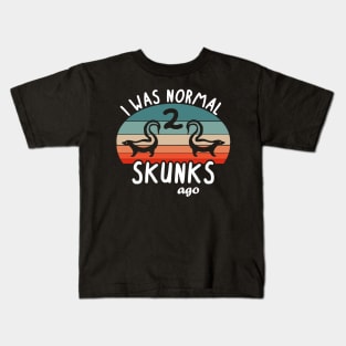 Normal skunk retro farts fart fans Kids T-Shirt